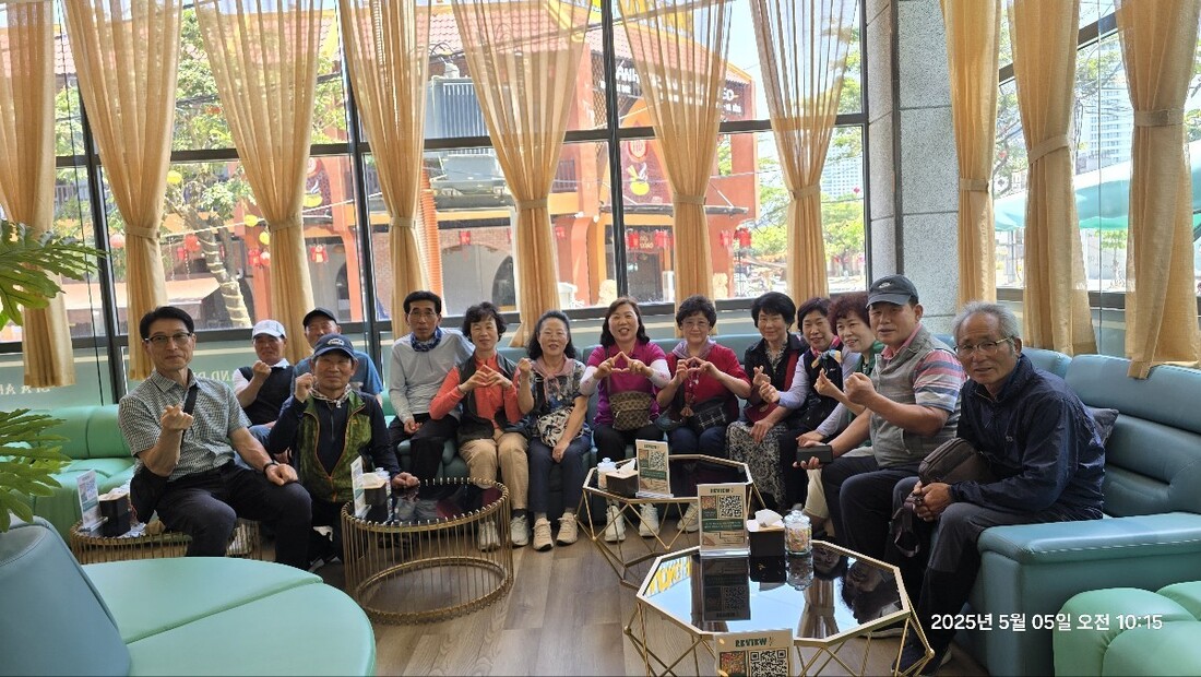 송산 22 친구_사진_20250508_1.jpg