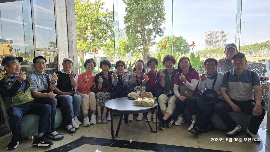 송산 22 친구_사진_20250508_4.jpg